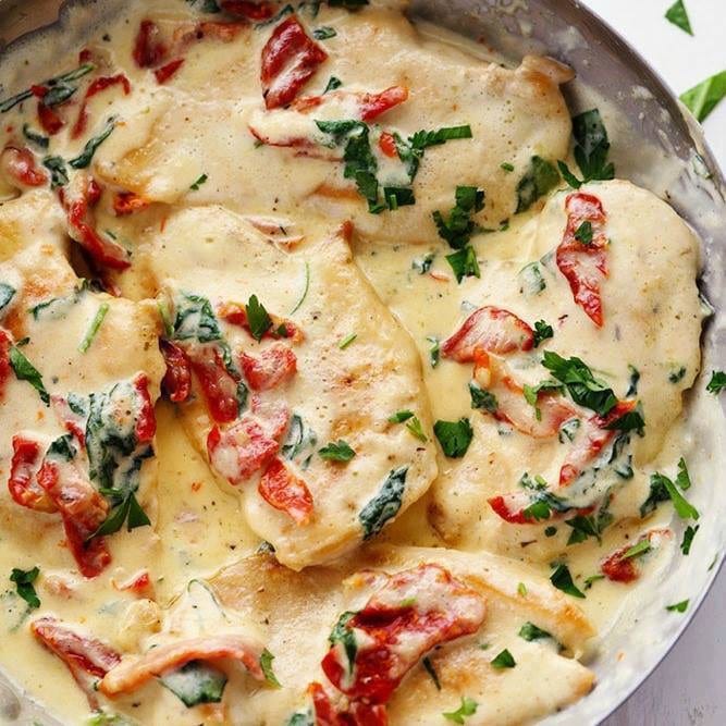 Recipe: Creamy Tuscan Garlic Chicken 🥘